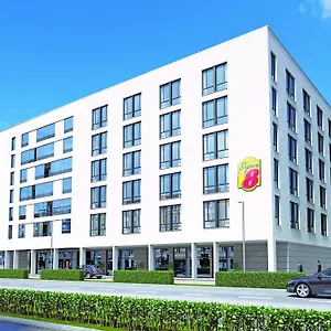 *** Hotel Super 8 By Wyndham West Německo